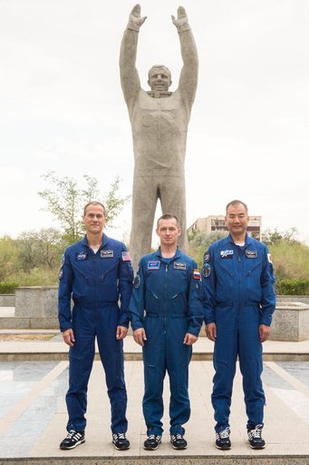 jsc2019e038393