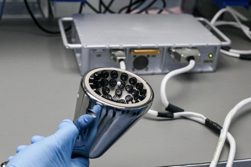 Ultrasonic Tweezers