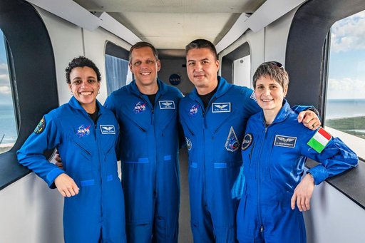 jsc2022e003353
