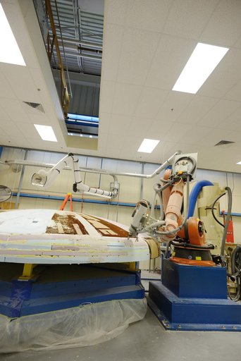 Orion EFT-1 heat shield manufacturing
