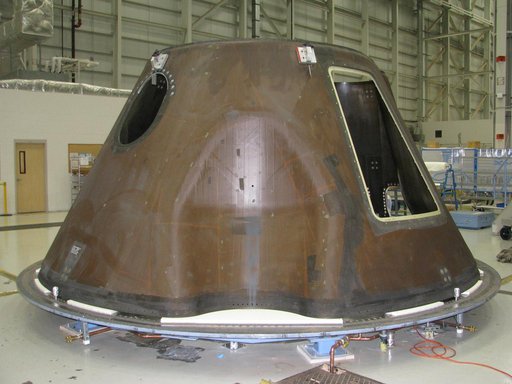Delta IV Heavy Assembly