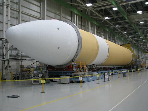 Delta IV Heavy Assembly