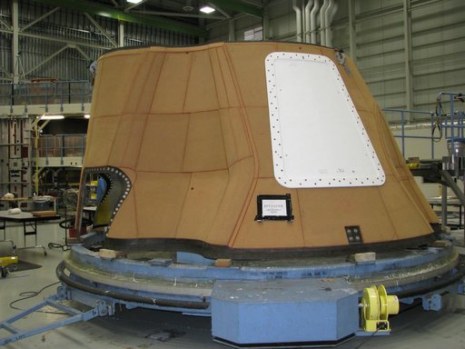 Delta IV Heavy Assembly