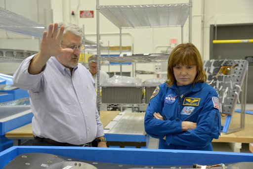 Astronaut Anna Fisher visits Operations and Checkout building
