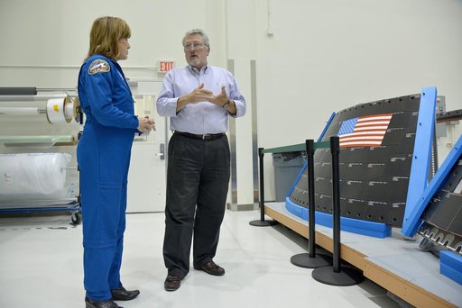 Astronaut Anna Fisher visits Operations and Checkout building