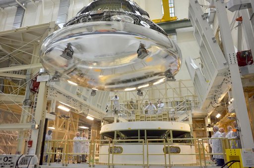 Crew Module / Service Module mating operation