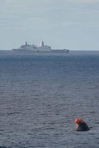 Orion returns to Earth after a succesfull flight