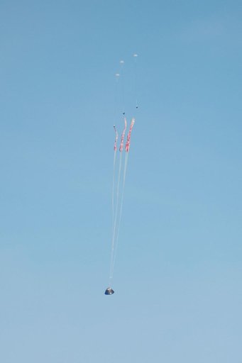Orion returns to Earth after a succesfull flight