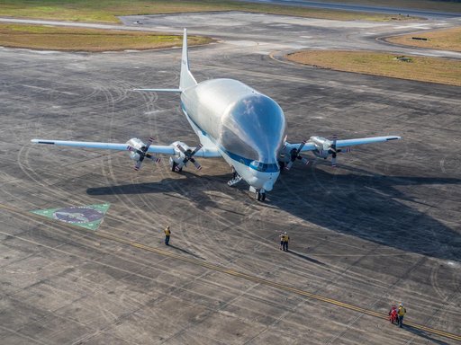 Super Guppy Arrives in New Orleans