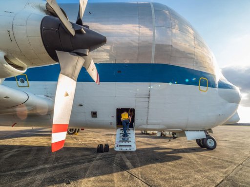 Super Guppy Arrives in New Orleans