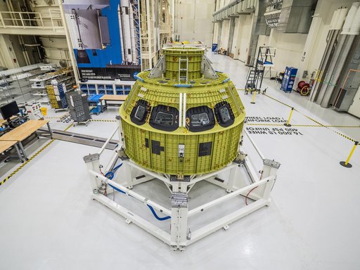 Orion pressure vessel for EM-1 arrives at Kennedy