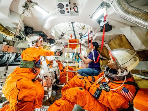 Orion docking hatch evaluation