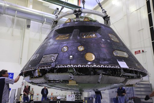 EFT-1 Crew Module preparations to move to KSC Visitor Complex