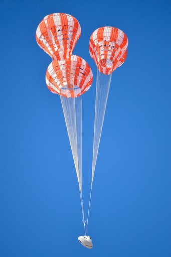 Orion's parachutes measure up in high pressure test