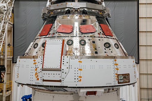 Orion Spacecraft for Artemis I Prepared for Thermal Test at NASA