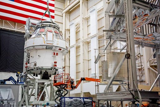 Orion Spacecraft for Artemis I Prepared for Thermal Test at NASA