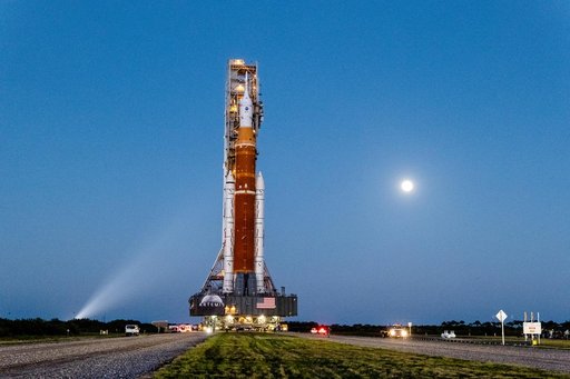 Artemis I stack rolls out to the launch pad