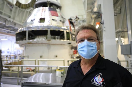 Orion Spacecraft Adapter (SA) Cone Install