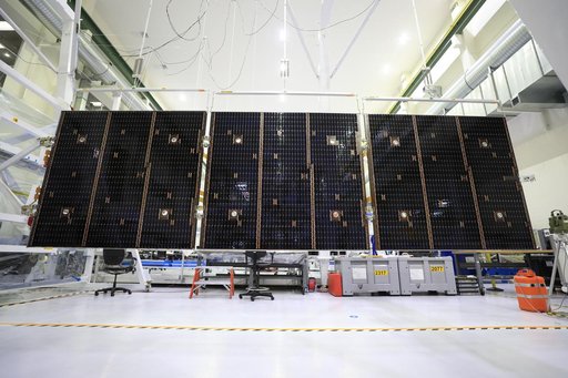 Orion solar wings for Artemis I