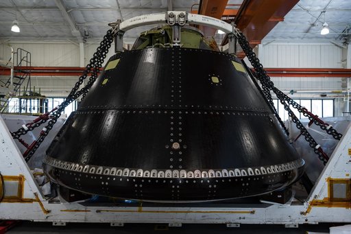 Orion Structural Test Article arrives at Langley