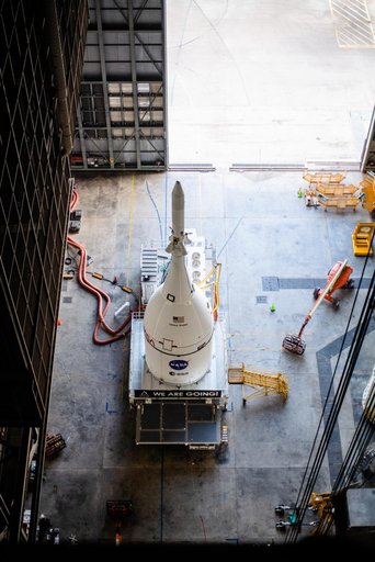Orion arrives at the VAB