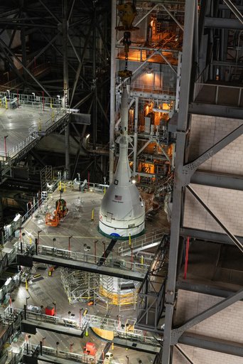 Artemis I Orion / SLS stack complete