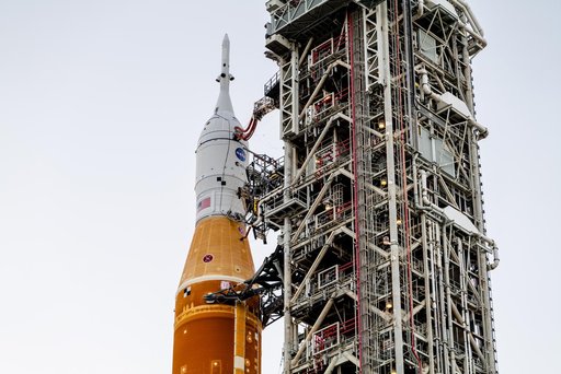 Artemis I stack rolls out to the launch pad