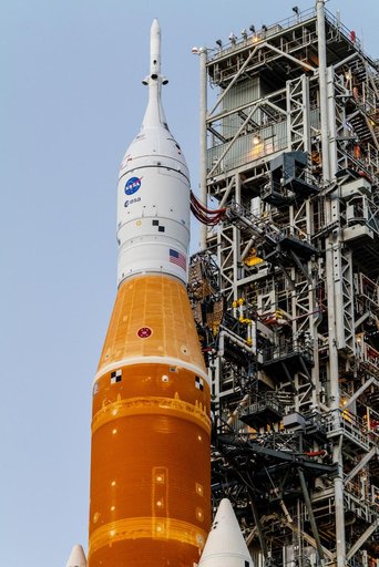 Artemis I stack rolls out to the launch pad