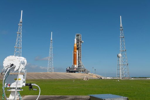 Artemis I on the launch pad