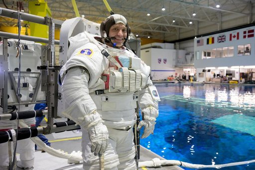 ISS EVA Maintenance 4 in NBL