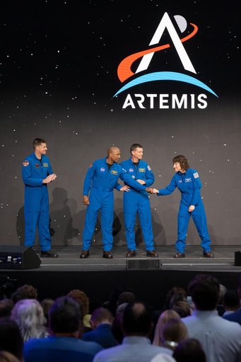 jsc2023e018452