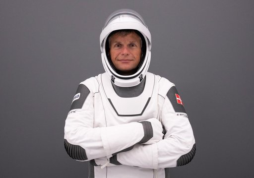 jsc2023e037700