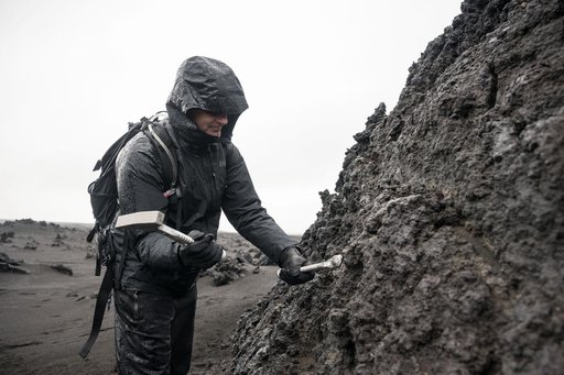 Artemis II Crew geology training in Iceland - jsc2024e055294
