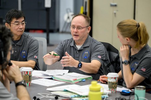 SpaceX Crew-11 members conduct emergency training