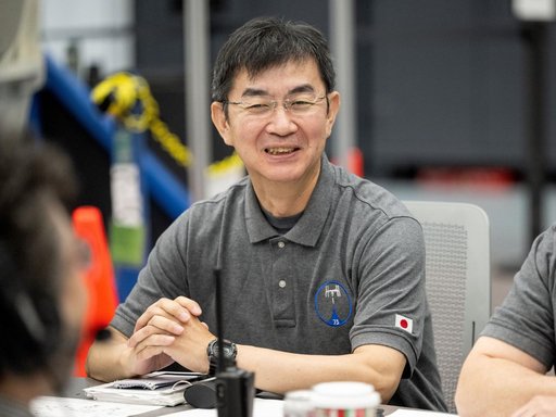 JAXA astronaut Kimiya Yui conducts emergency training