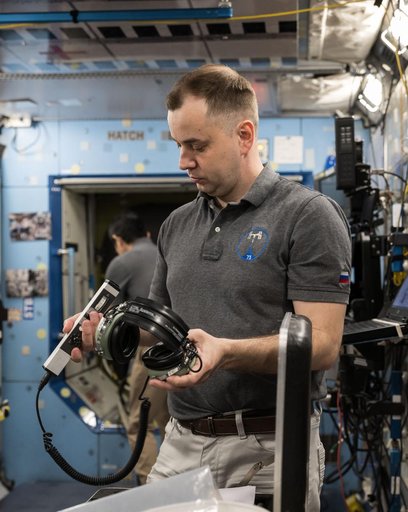 Roscosmos cosmonaut Oleg Platonov conducts emergency training