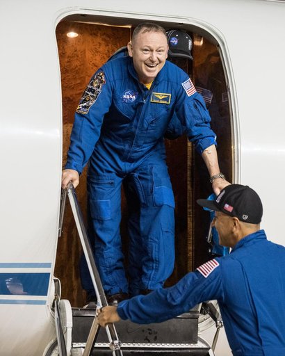 NASA astronaut Butch Wilmore receives a warm welcome at Johnson Space Center