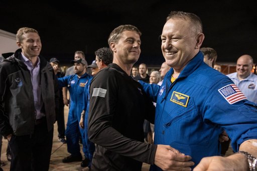 NASA astronaut Butch Wilmore receives a warm welcome at Johnson Space Center