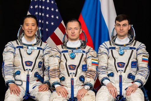 The Soyuz MS-27 crew members