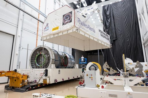 Gateway's HALO Arrives in Arizona for Final Outfitting (jsc2025e036482)