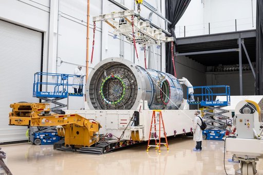 Gateway's HALO Arrives in Arizona for Final Outfitting (jsc2025e036487)