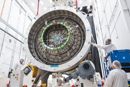 Gateway's HALO Arrives in Arizona for Final Outfitting (jsc2025e036491)