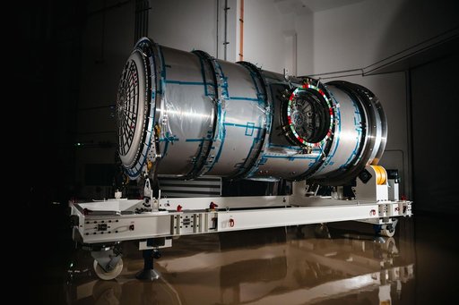 Gateway's HALO Arrives in Arizona for Final Outfitting (jsc2025e036496)