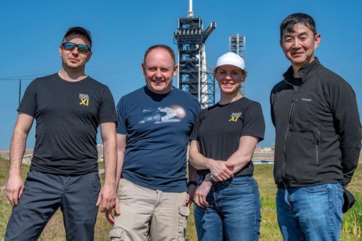 NASA’s SpaceX Crew-11 members for a portrait during a training session
