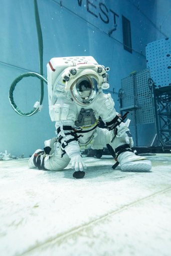Canadian Space Agency Astronaut Jenni Gibbons Practices Lunar Tasks