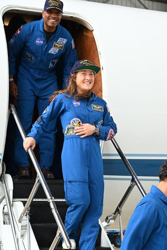 Artemis II Crew Return