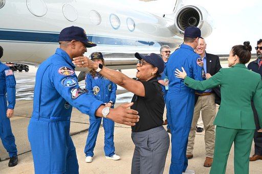 Artemis II Crew Return