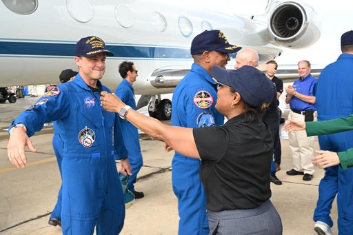 Artemis II Crew Return