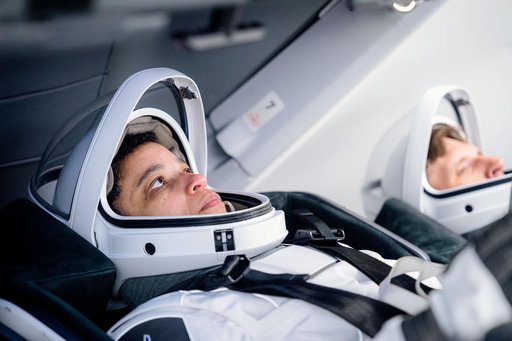 SpaceX Crew-13 members Jessica Watkins and Joshua Kutryk