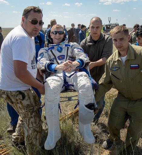 Expedition 47 Soyuz TMA-19M Landing